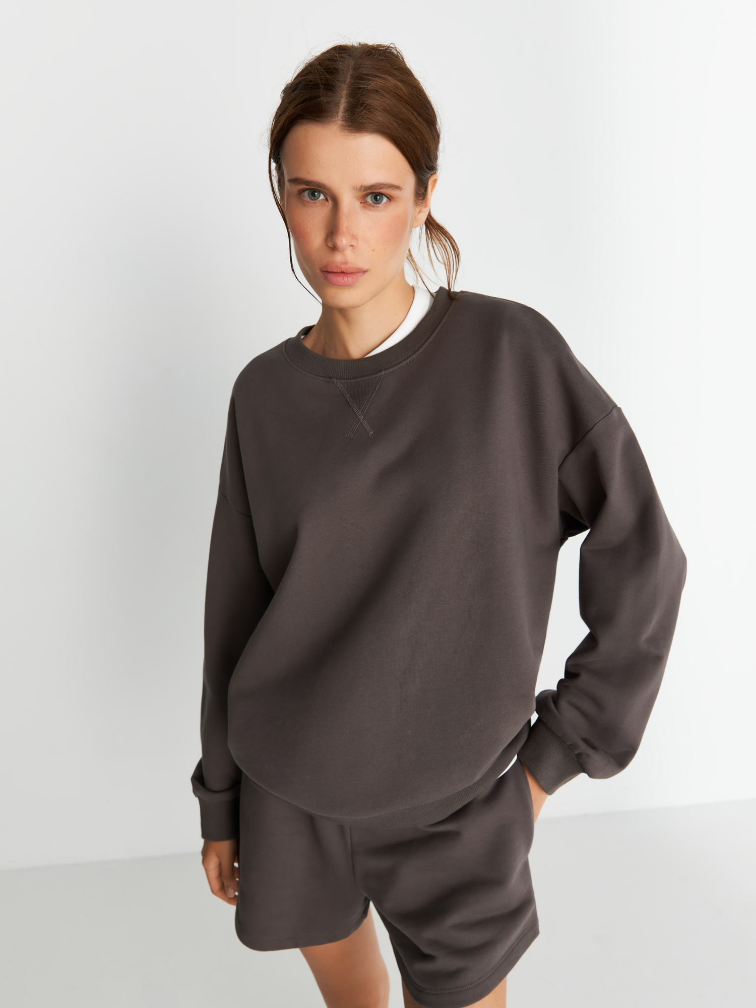 Свитшот женский Arive 0443 серый XS 2490₽