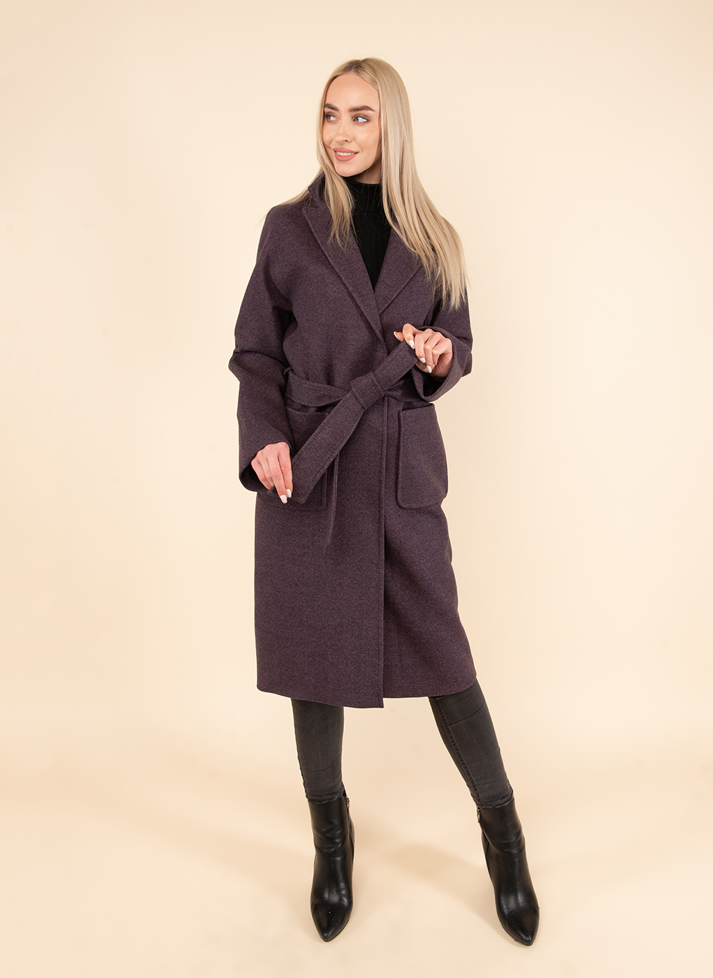 Пальто женское Каляев 52341 фиолетовое 50 RU