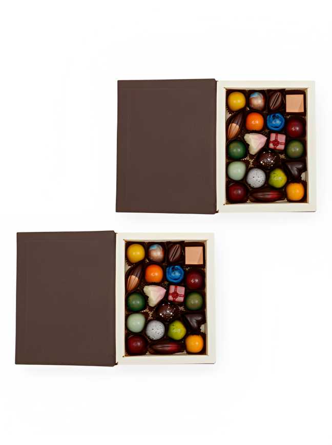Два набора шоколадных конфет VioChoco Сладкий томик ассорти, 520 г