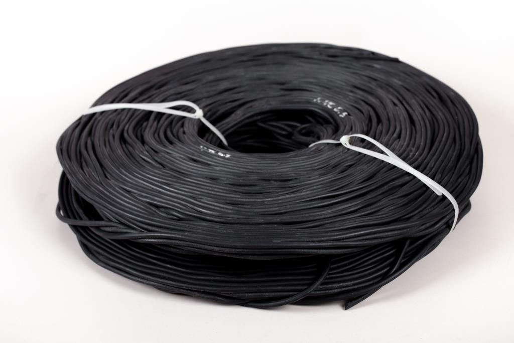 Шнур резиновый уплотнительный черный монолитный жесткий круглый 2 мм длина 6 метров
