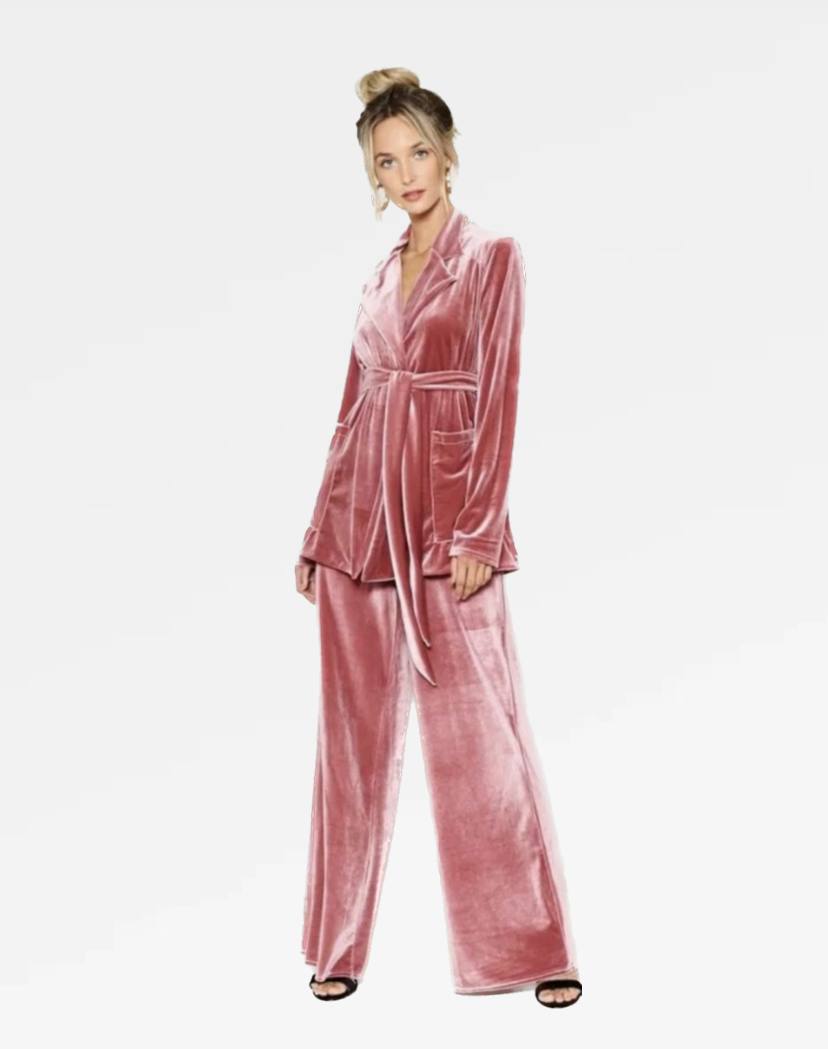 

Костюм женский Dzhanelidze D22S26680-GN_pi розовый S/M/L/XL, D22S26680-GN