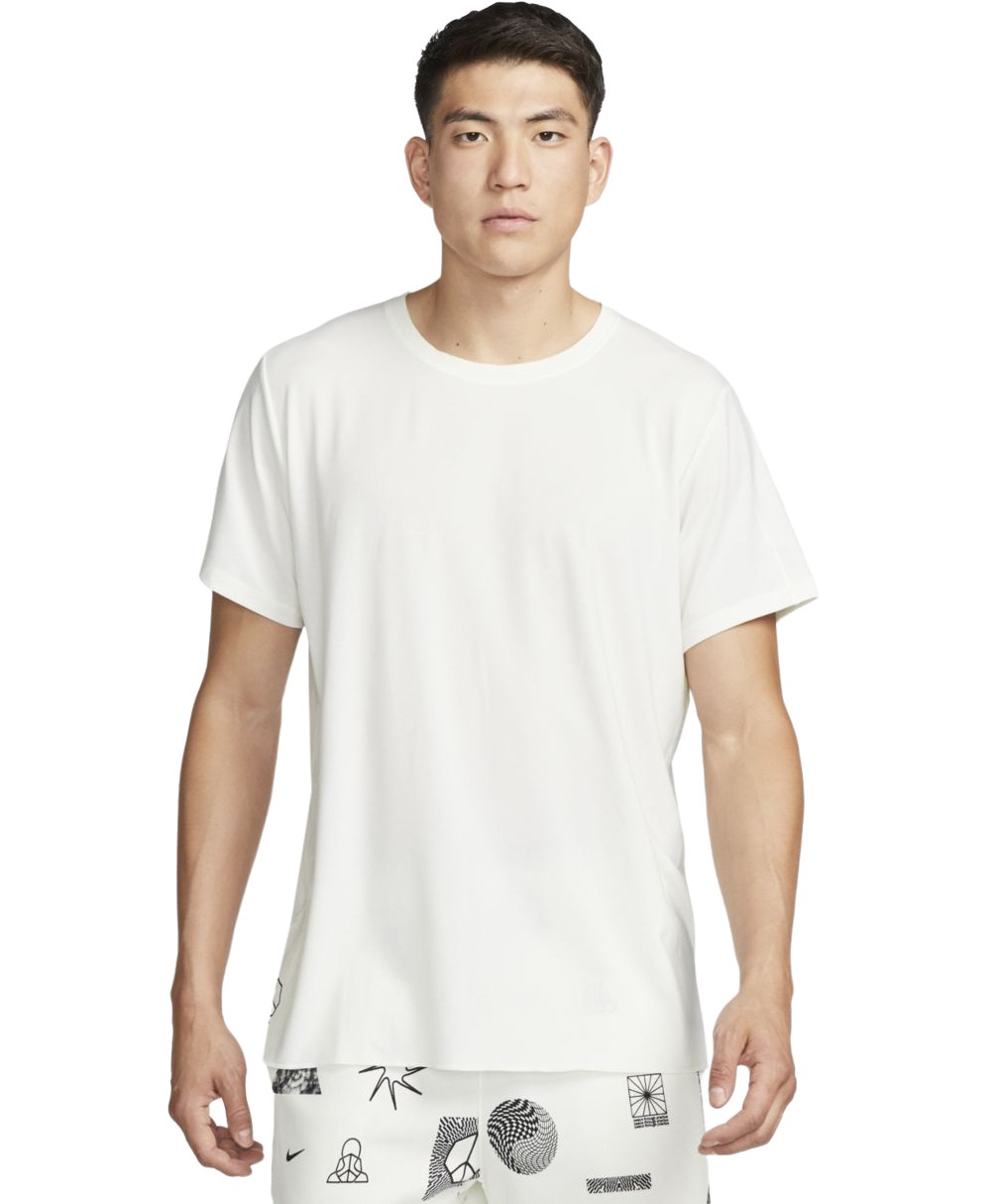 

Футболка мужская Nike DM8141-133 белая S, M Yoga Dri-Fit Short-Sleeve Top