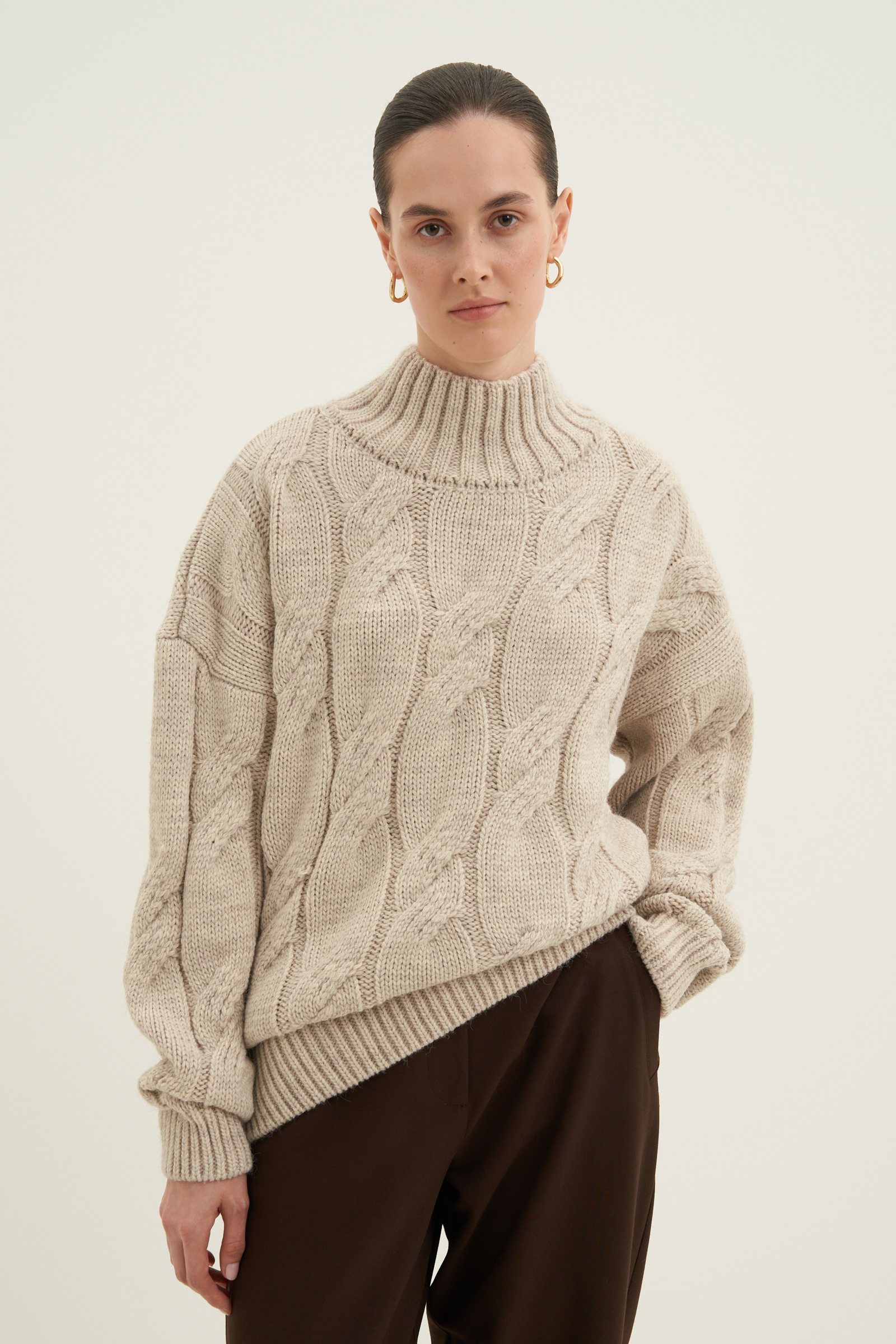 

Свитер женский Finn Flare FWD11159 бежевый S, FWD11159