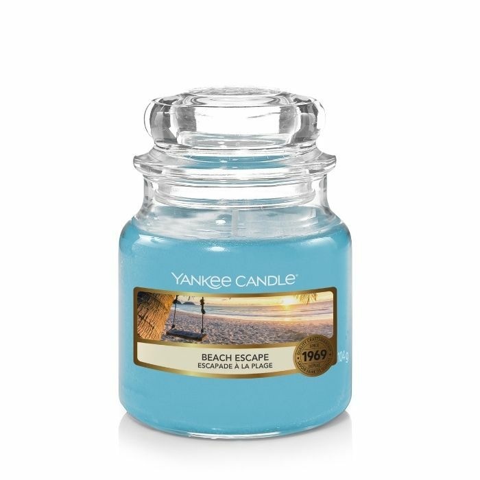 

Свеча ароматическая Yankee Candle Beach Escape Пляжный рай 25-40 ч, Small Jar