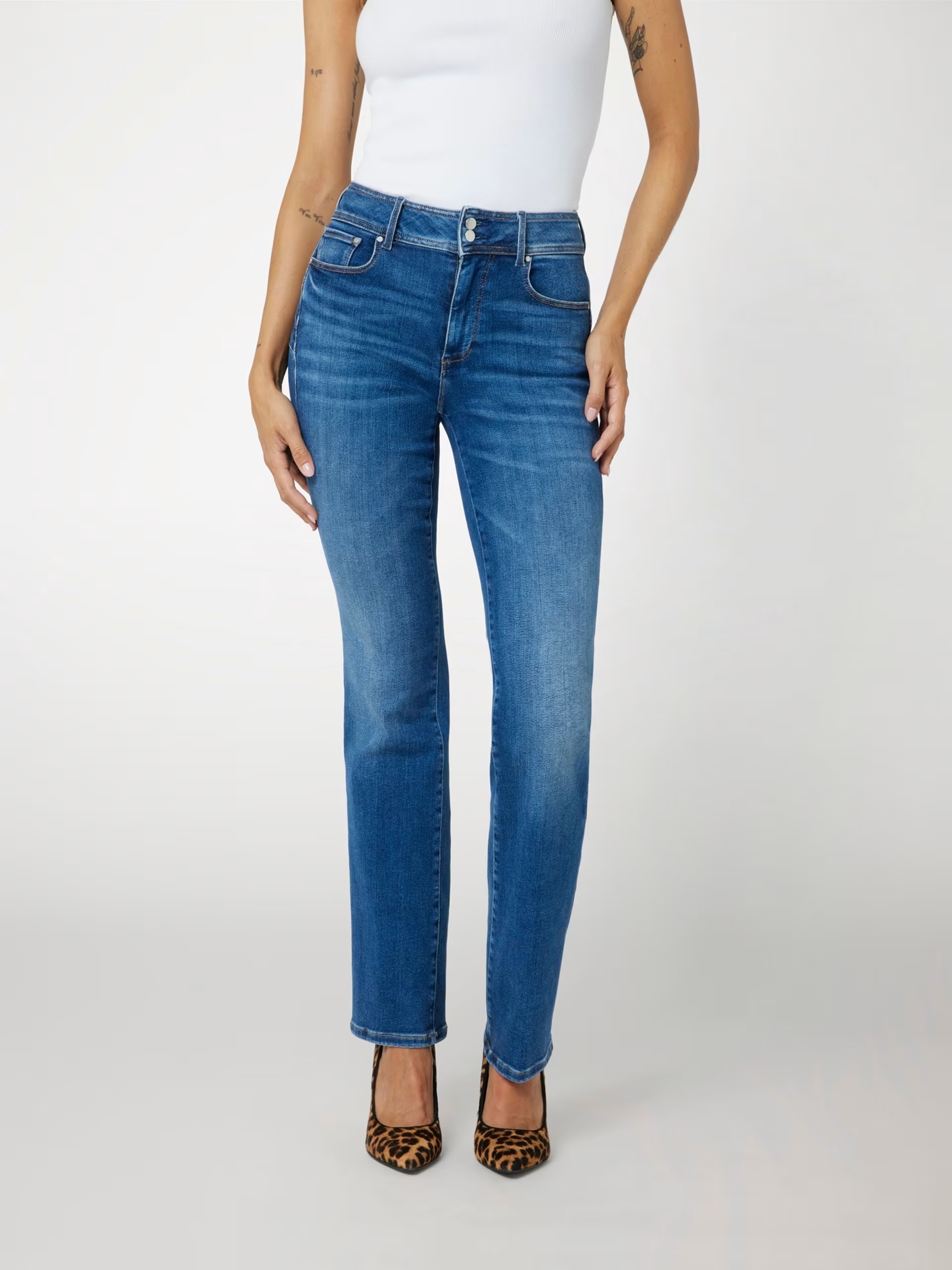 

Джинсы женские Guess W4YA1KD5E41 синие XL, Синий, W4YA1KD5E41
