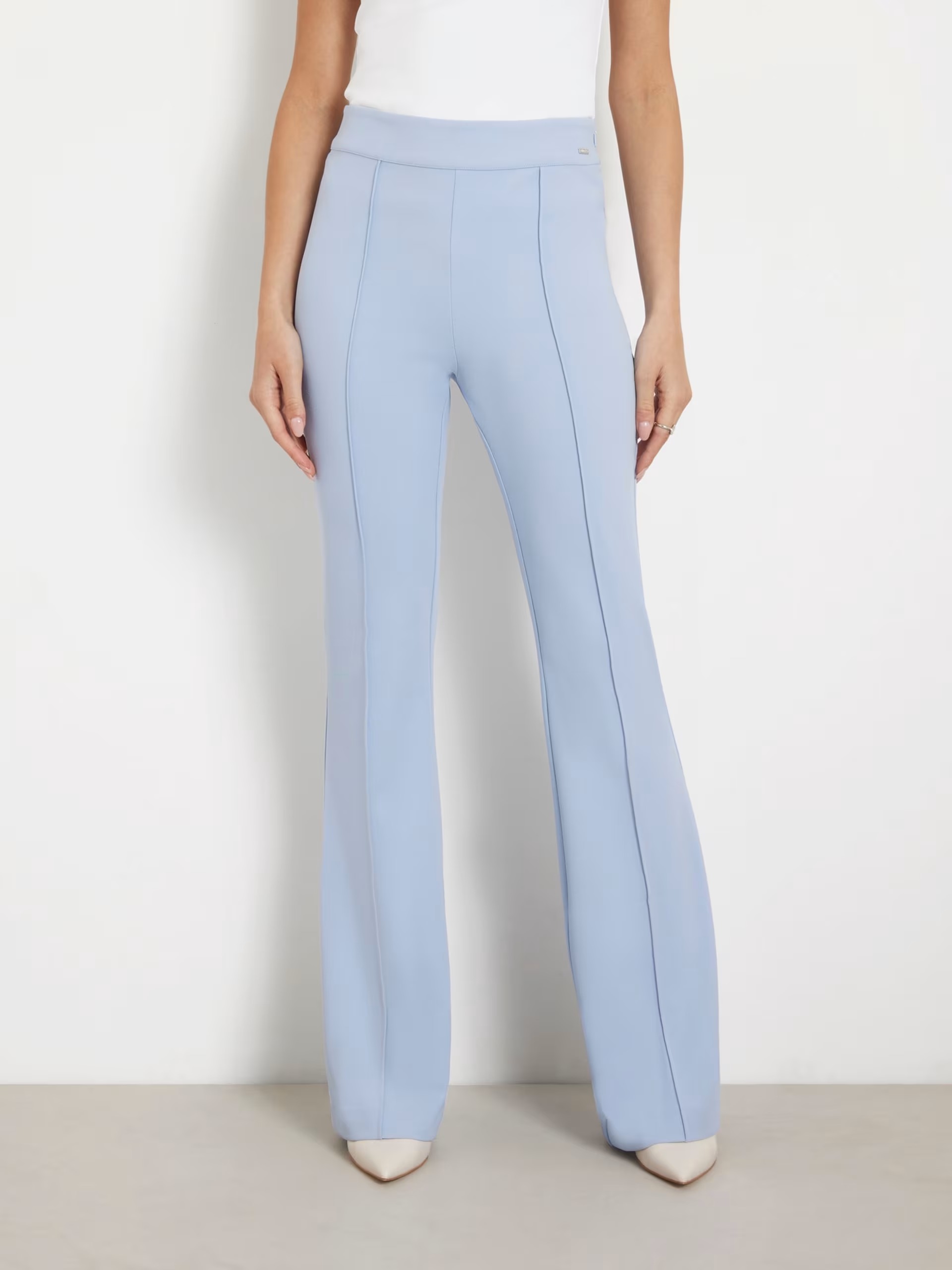 

Спортивные брюки женские Guess Evelina W4YB01KCBO2 голубые L, Голубой, W4YB01KCBO2