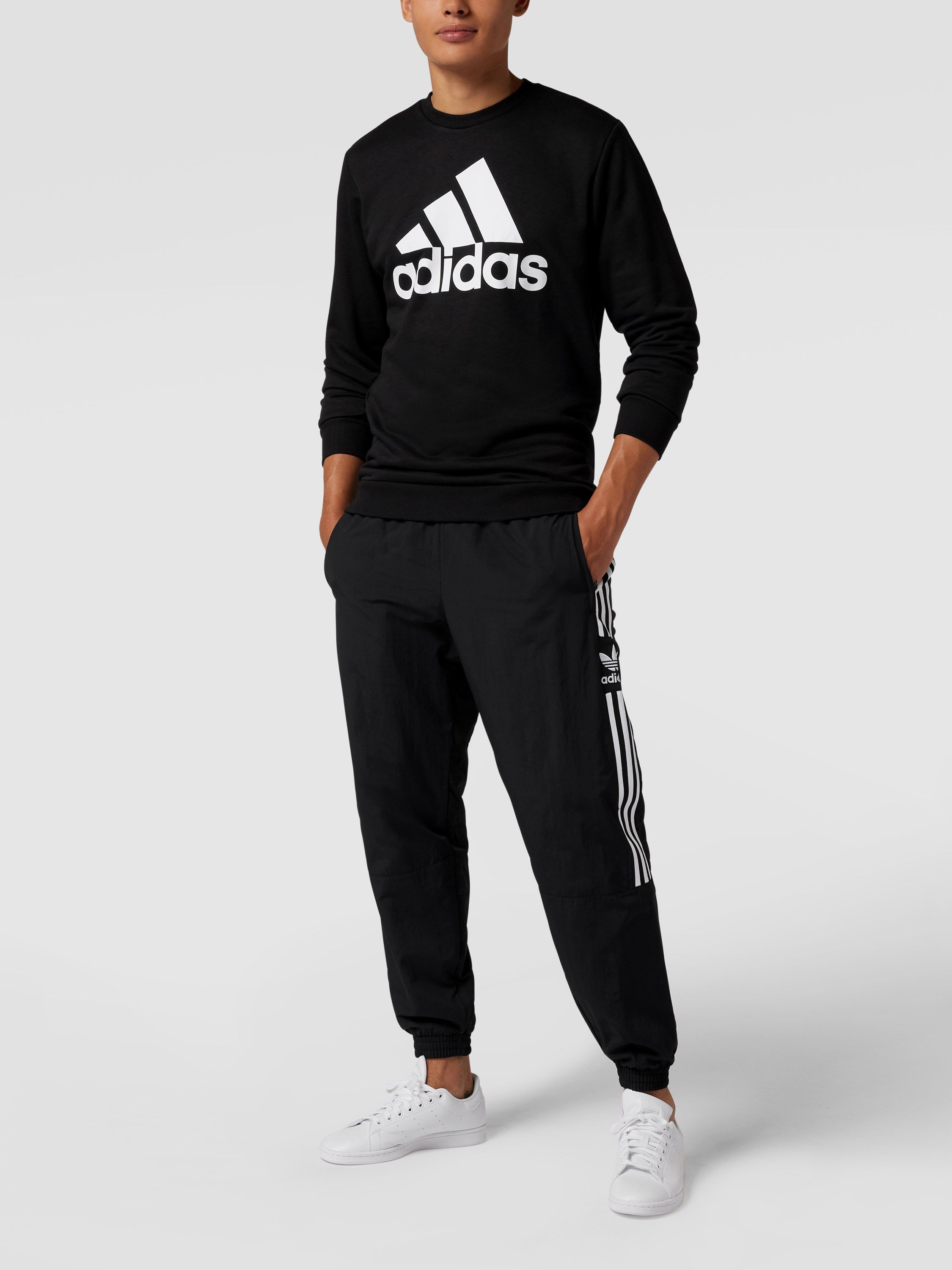 Свитшот мужской Adidas Sportswear 1355768 черный XS (доставка из-за рубежа)