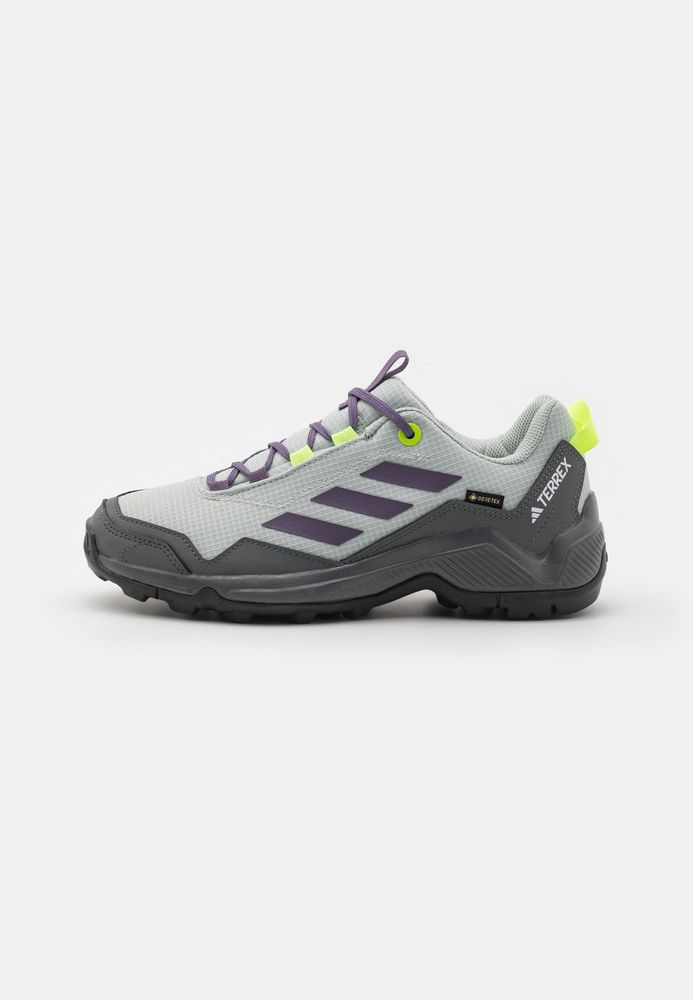 

Кроссовки женские Adidas Terrex ADD41A00L серые 40 2/3 EU, Серый, ADD41A00L