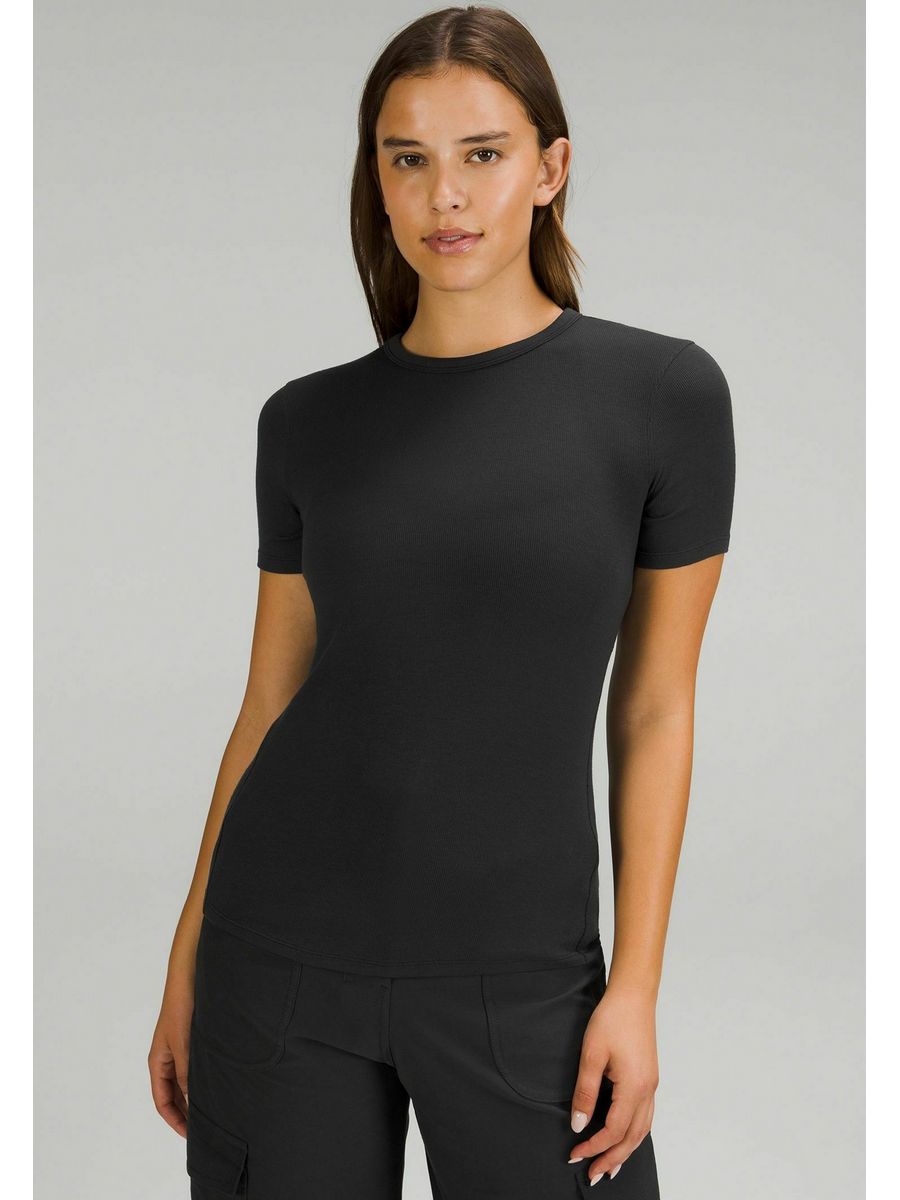 

Футболка женская lululemon LLS41D00V черная 42 EU, Черный, LLS41D00V