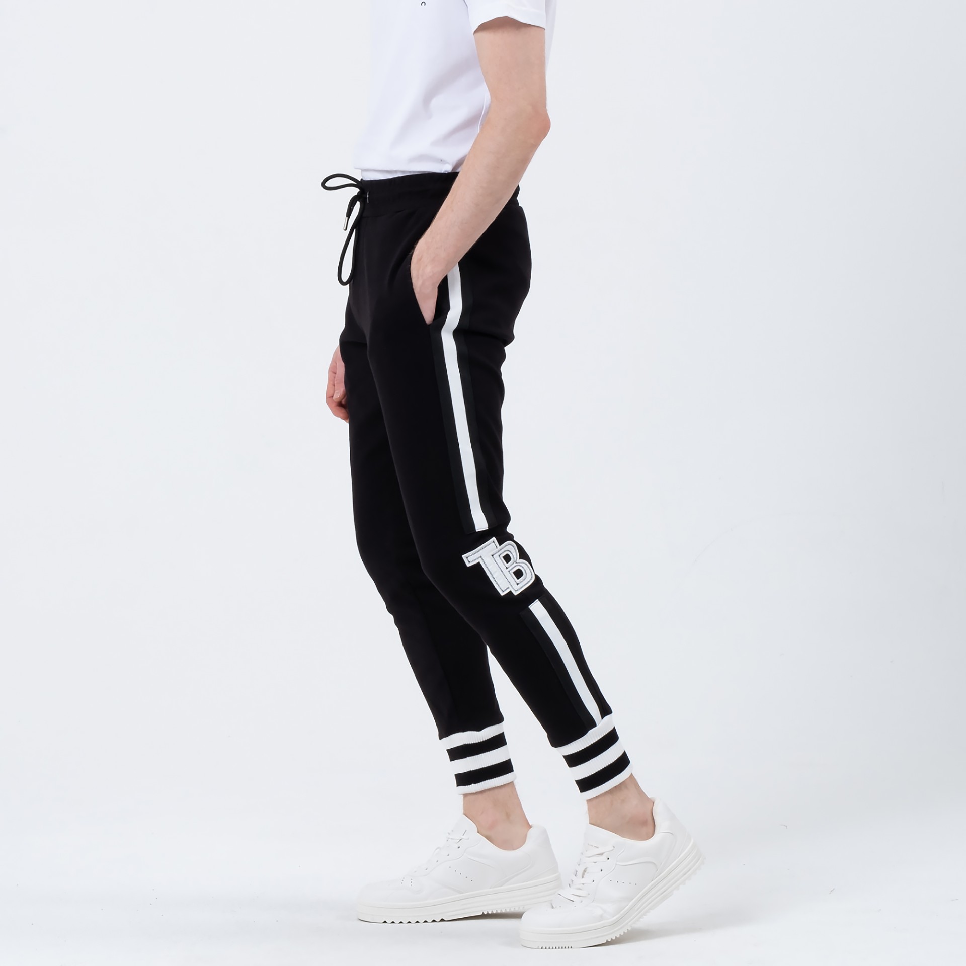

Спортивные брюки мужские Tbasic 185 черные L (доставка из-за рубежа), Черный, 185