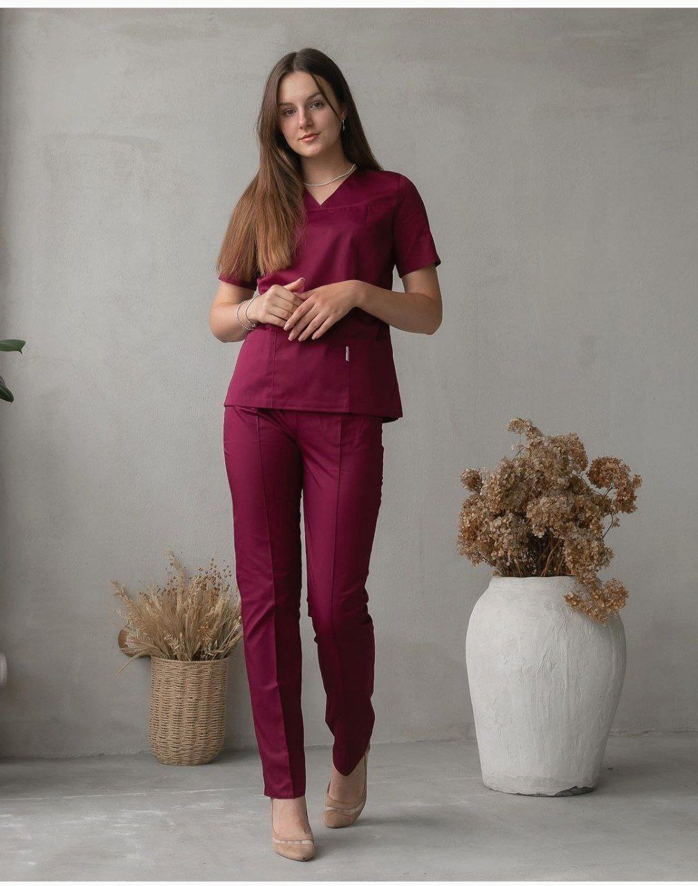 

Костюм медицинский женский Im a Doctor Амина бордовый 60 RU, Амина