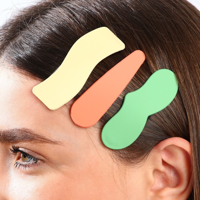 Набор цветных заколок 