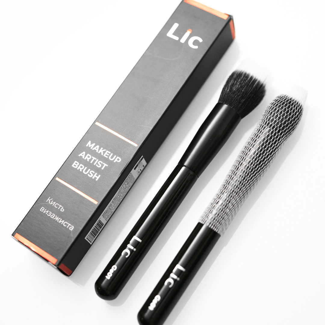 Кисть LIC Gs01 дуо-фибра Makeup Artist Brush для нанесения тона