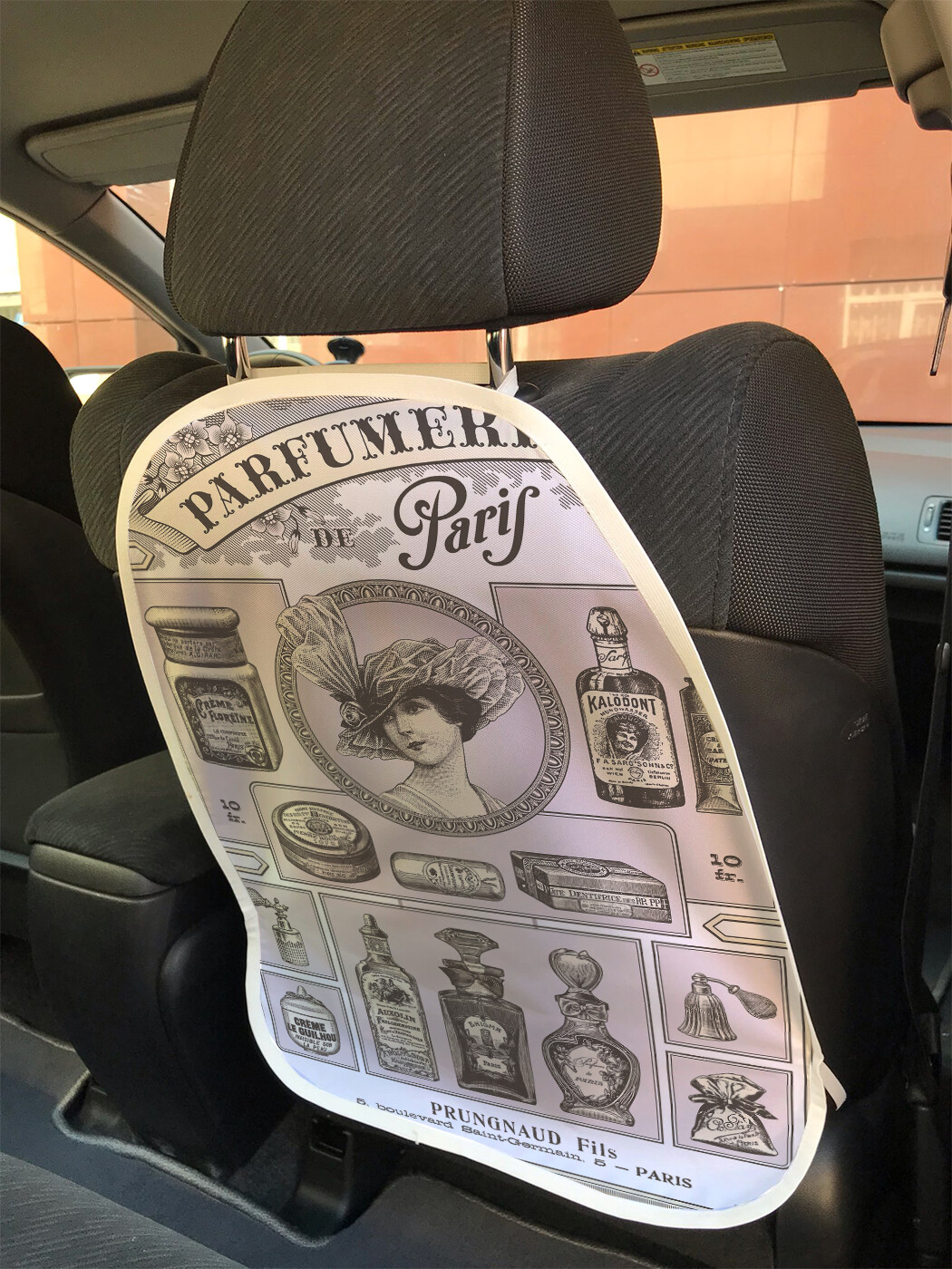 

Накидка на спинку сиденья JoyArty Парфюмерия Парижа, 45х62, Парфюмерия Парижа