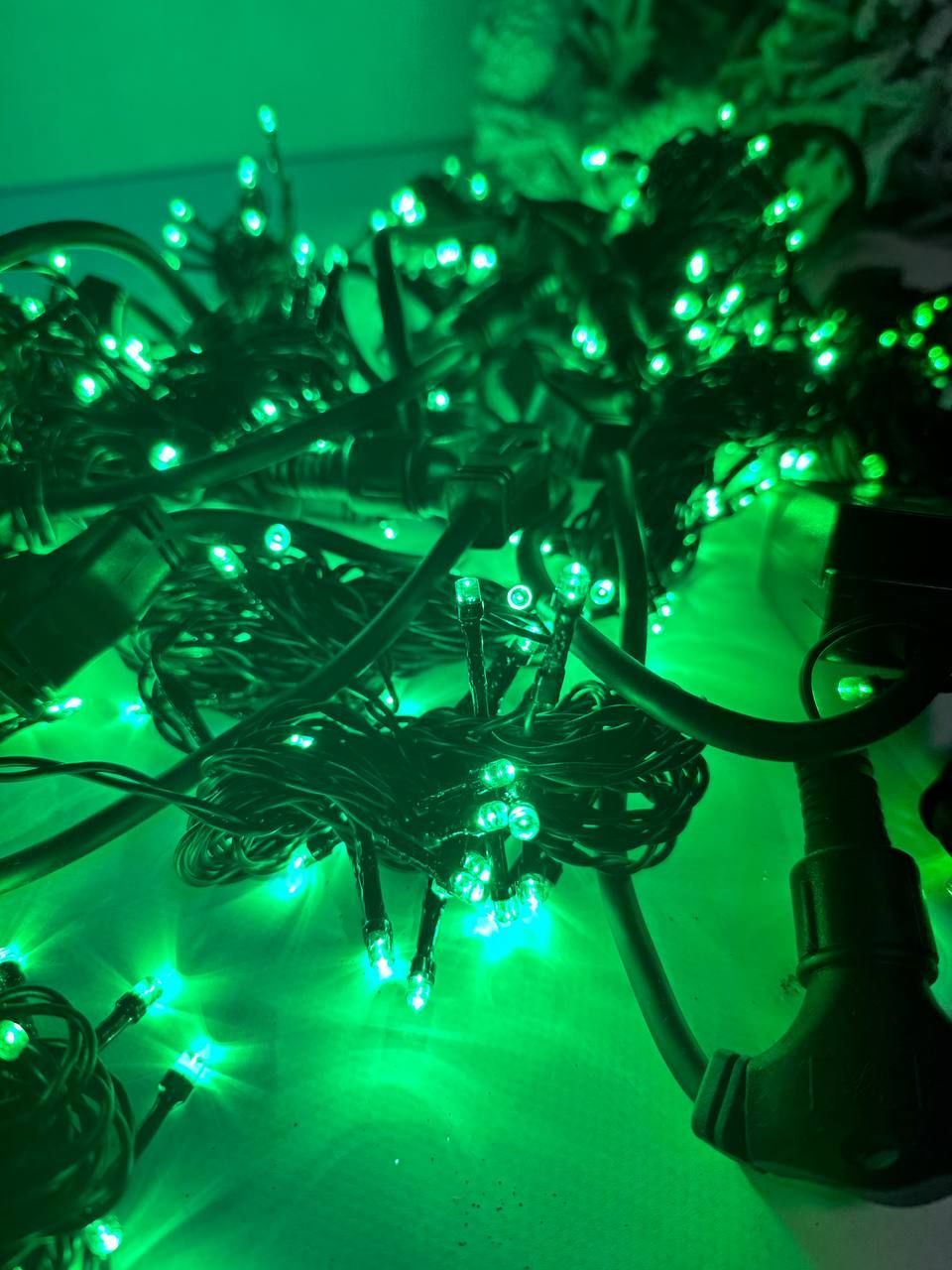 

Световой занавес уличный Merry Christmas дождь 320L зеленый черный провод 2.0м х 2.0м