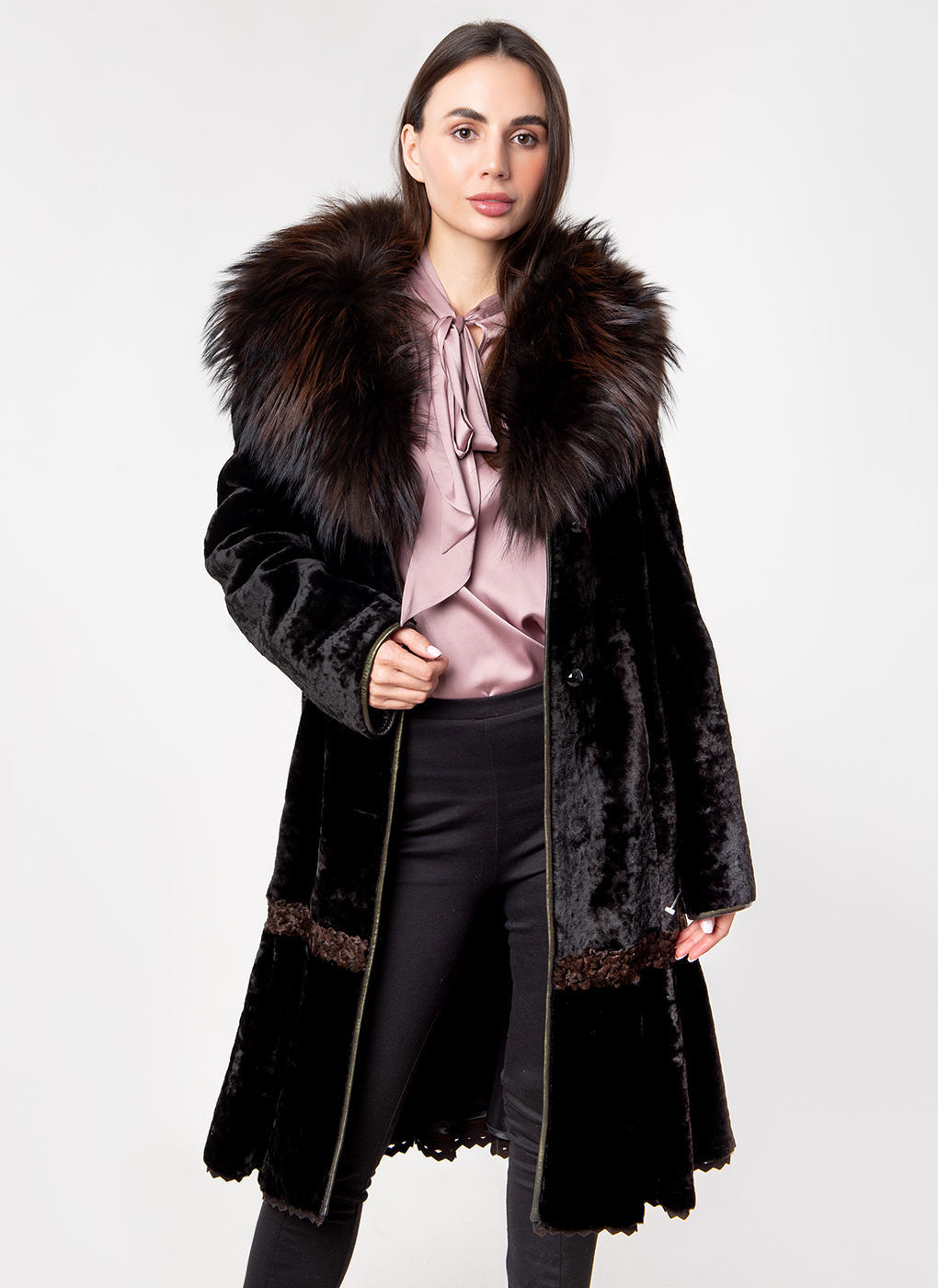 

Шуба женская Каляев 59078 коричневая 44, 59078