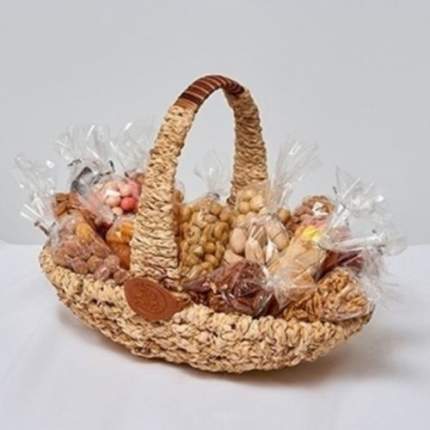 Продуктовый подарочный набор Азбука Вкуса Орехи и сухофрукты в корзине 16 позиций 5   ...