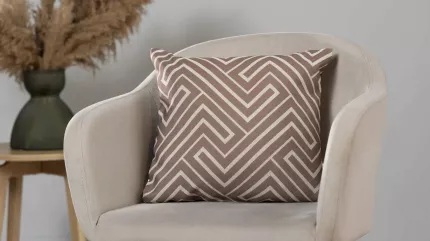 Декоративные подушки внесут завершающий штрих в интерьер Вашего дома, добавляя в него ярких акцентных деталей. Они  ...