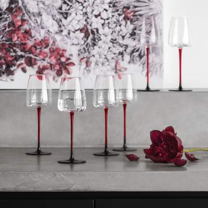 Коллекция «Мидария» это два элегантных бокала авторского дизайна из хрустального стекла для белого вина. Хрустальное стекло  ...