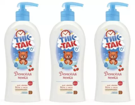 Пенка для мытья волос и тела не щиплет глаза даже при случайном попадании. Экстракт яблока увлажняет  ...