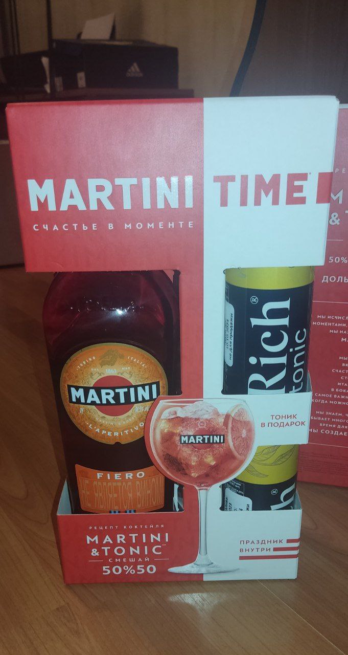 Вермут Martini Fiero сладкий 1 л + 2 банки Тоник Rich 0,33 л - купить в  Москве, цены на Мегамаркет | 100028989276