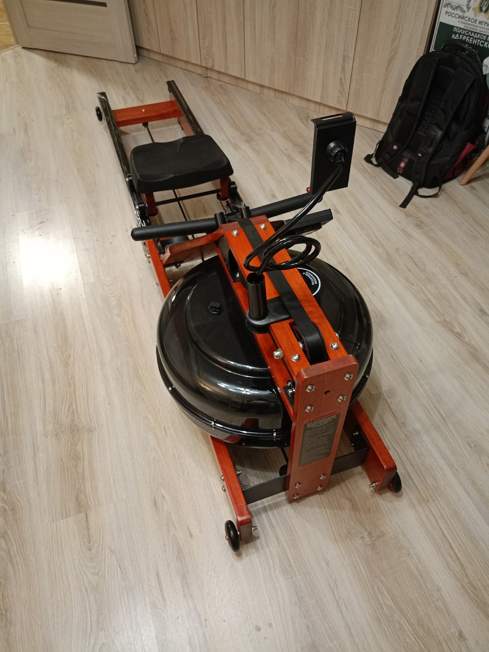 Гребной тренажер водный UNIX Fit Wood Rower Dark, древесина бука, складной,  вес до 120 кг - отзывы покупателей на Мегамаркет | 600009634505