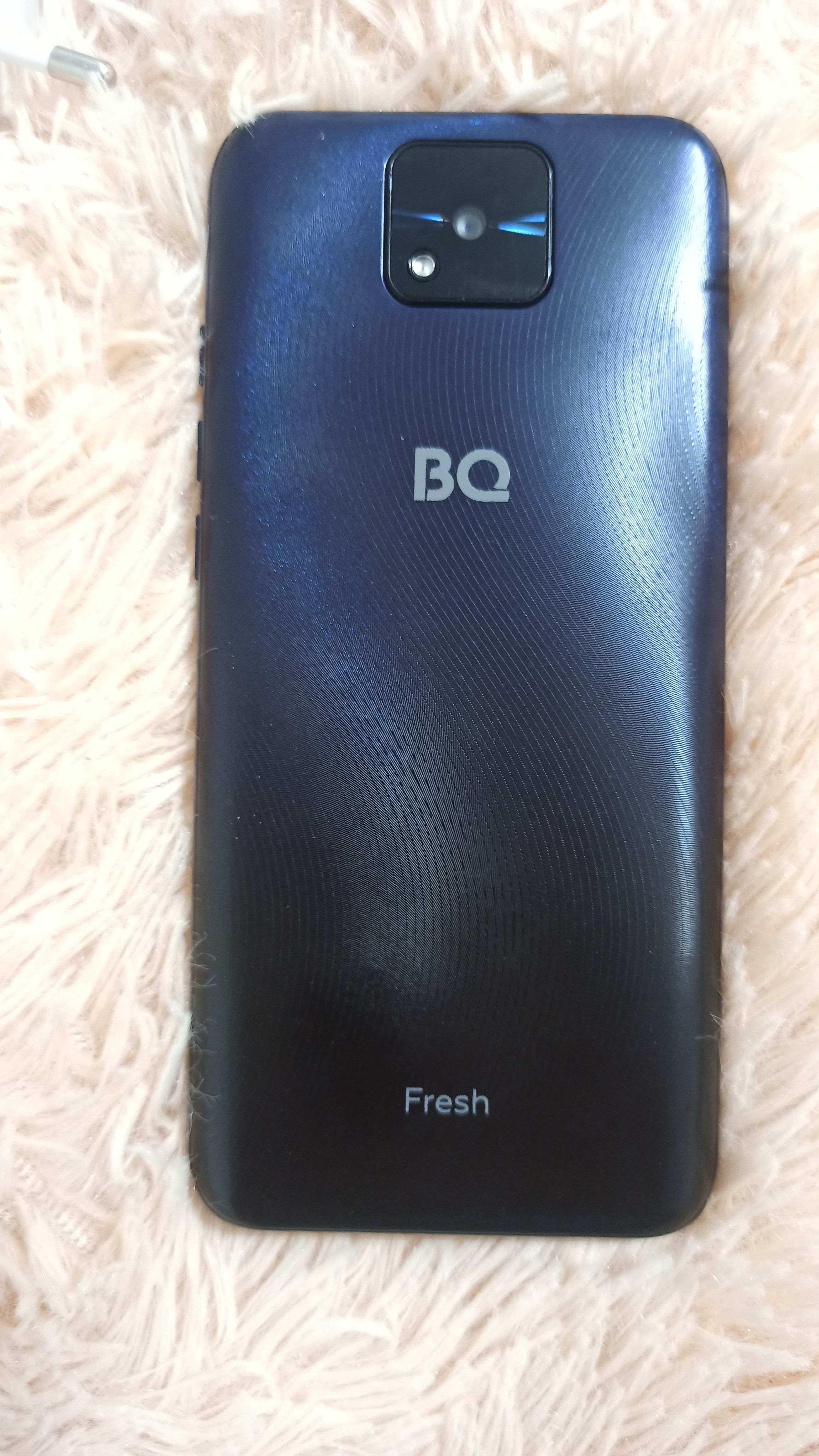 Смартфон BQ BQ-5533G Fresh 2/16GB Dark Blue - отзывы покупателей на  маркетплейсе Мегамаркет | Артикул: 100028488100