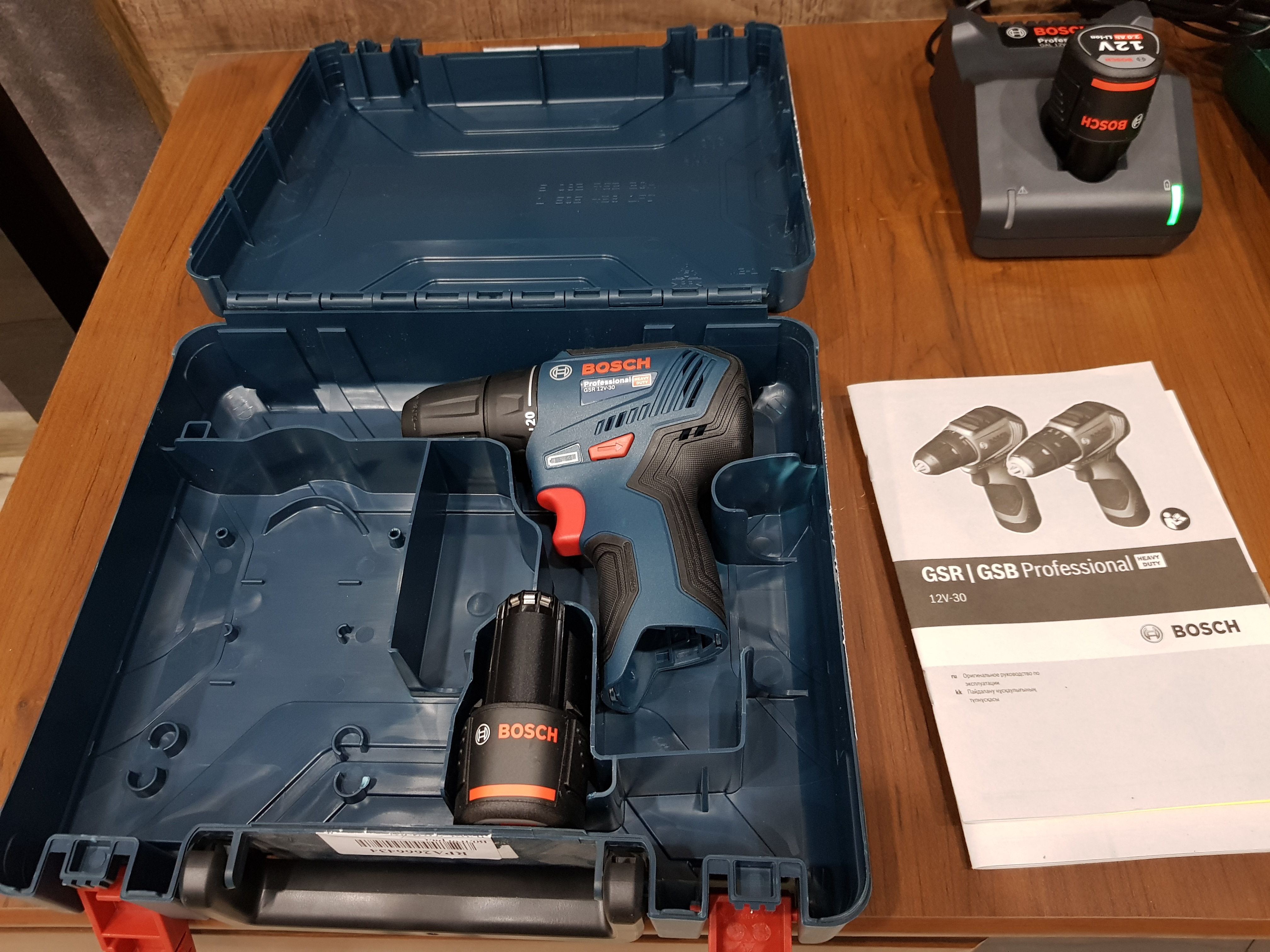 Шуруповерт аккумуляторный bosch gsr 12v