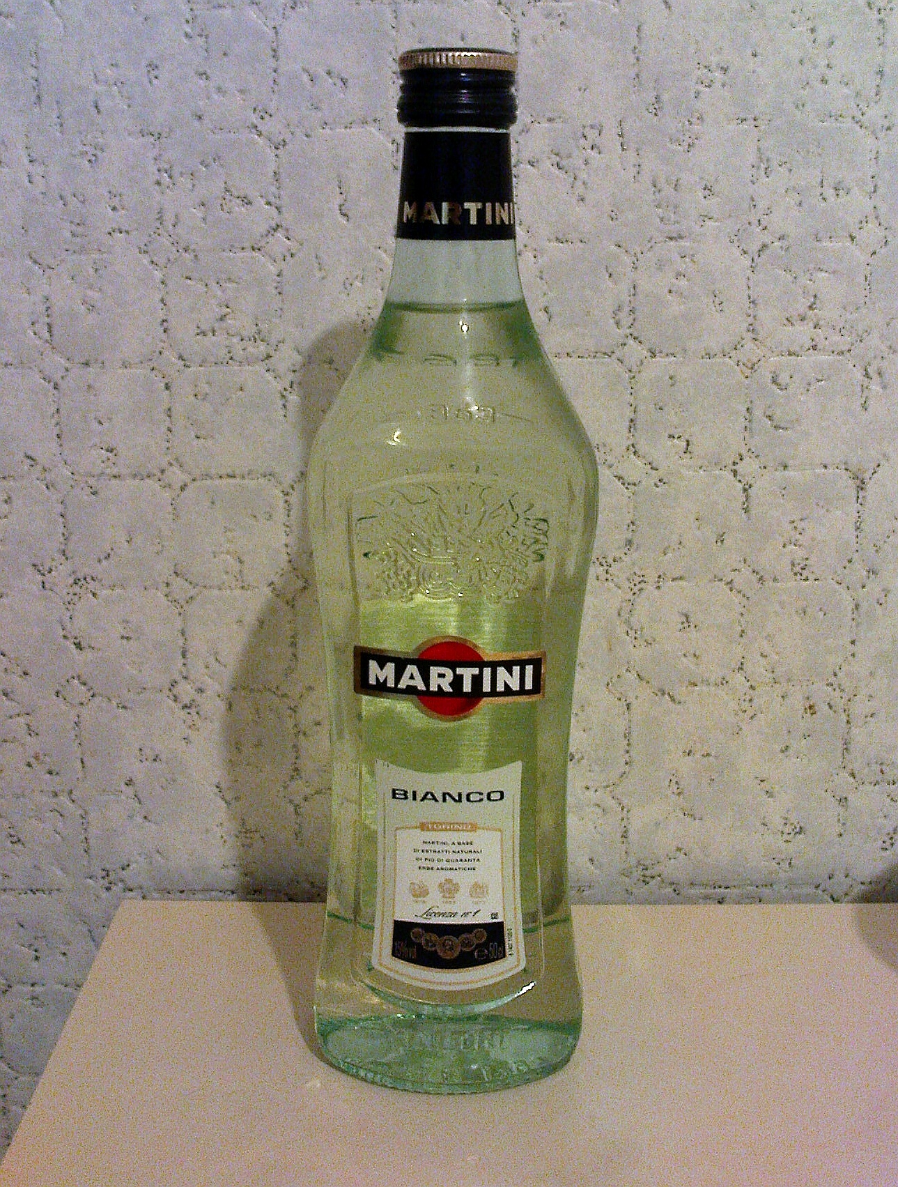 Набор Вермут Martini Bianco 1 л + 2 банки Тоник Rich 0,33 л - купить в  Москве, цены на Мегамаркет | 100047641726