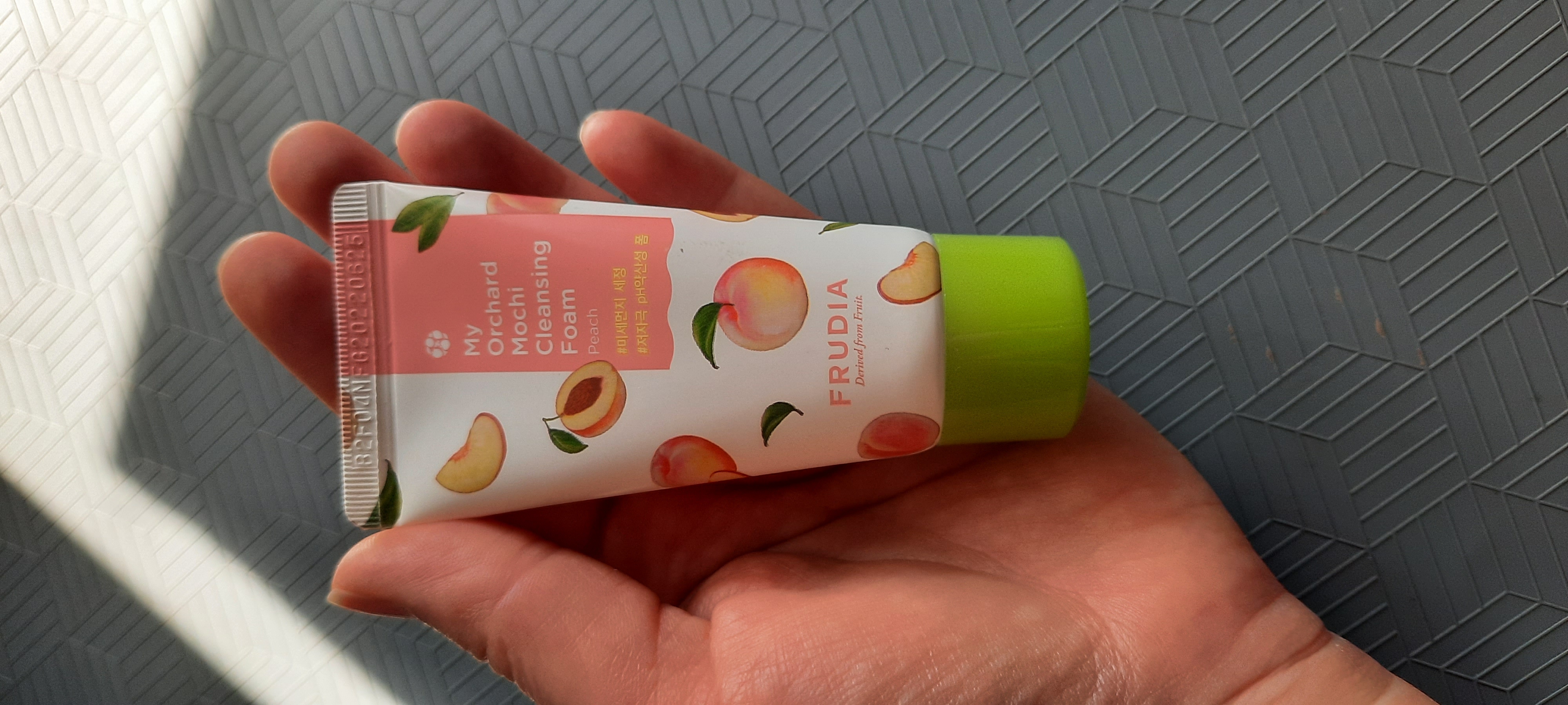 Пенка-моти очищающая c персиком мини Frudia My Orchard Peach Mochi  Cleansing Foam mini - отзывы покупателей на Мегамаркет | гель для лица 110