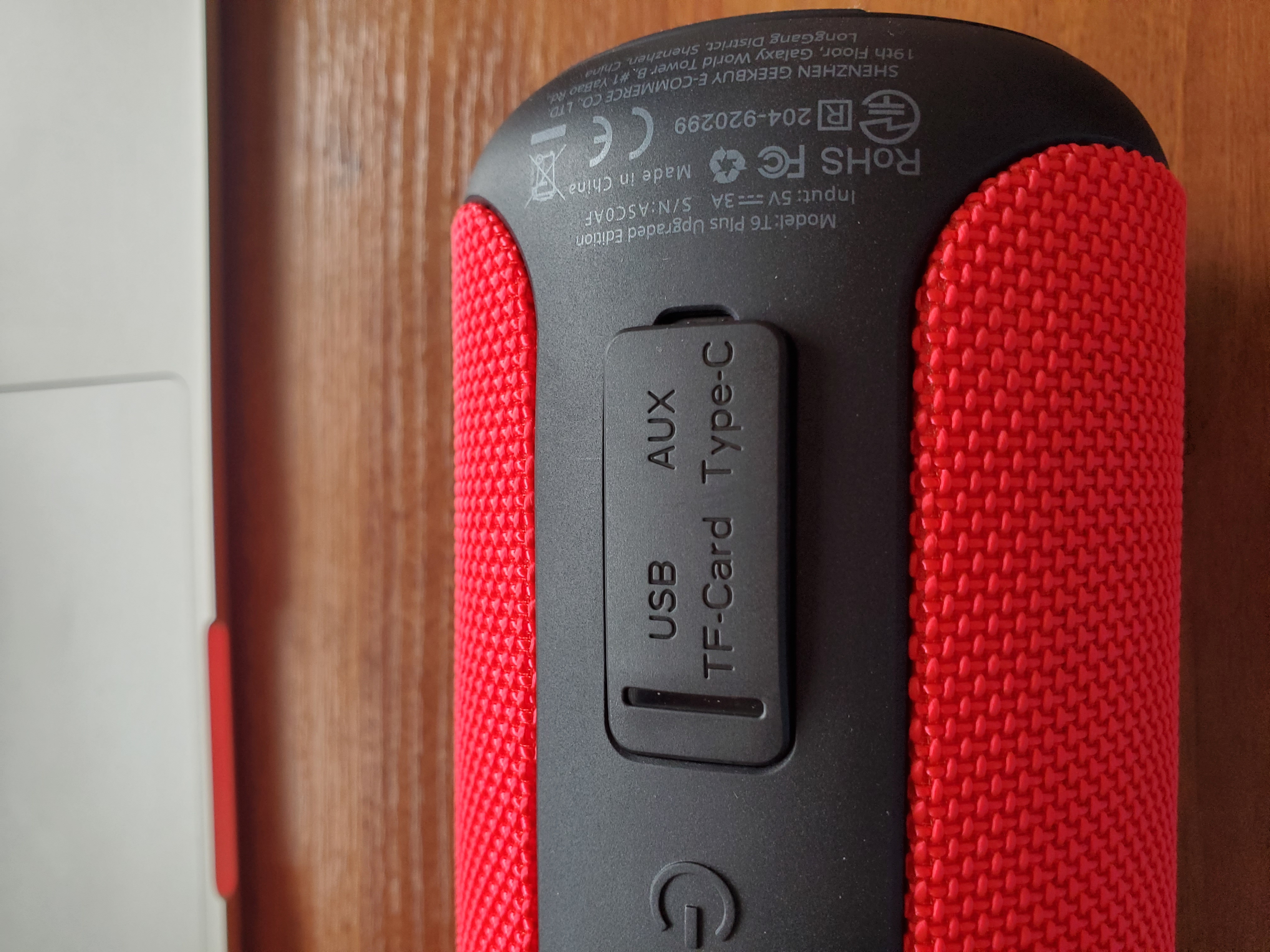 Tronsmart element t6 plus best sale vs jbl flip 4