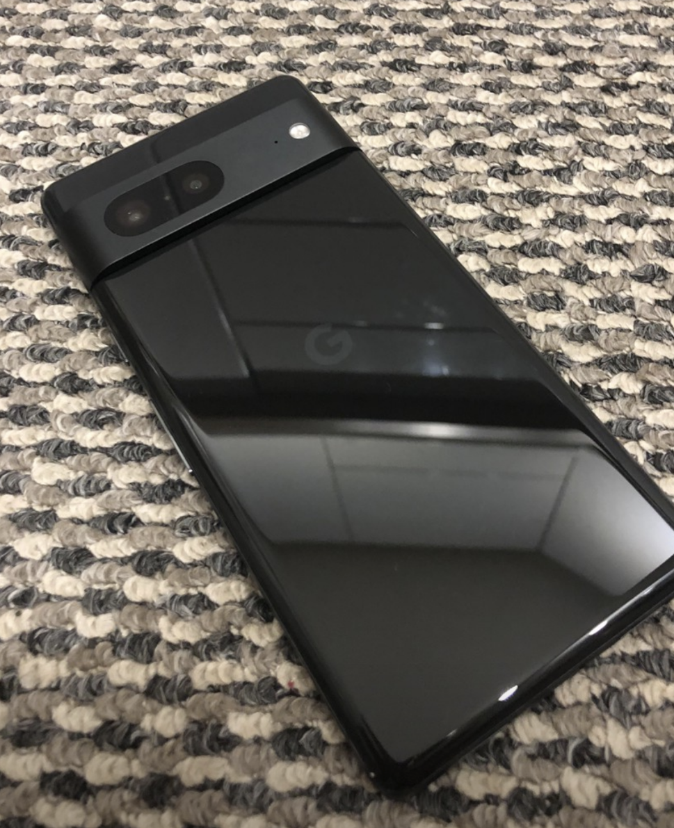 Смартфон Google Pixel 7 8/128GB Obsidian Black, купить в Москве, цены в  интернет-магазинах на Мегамаркет