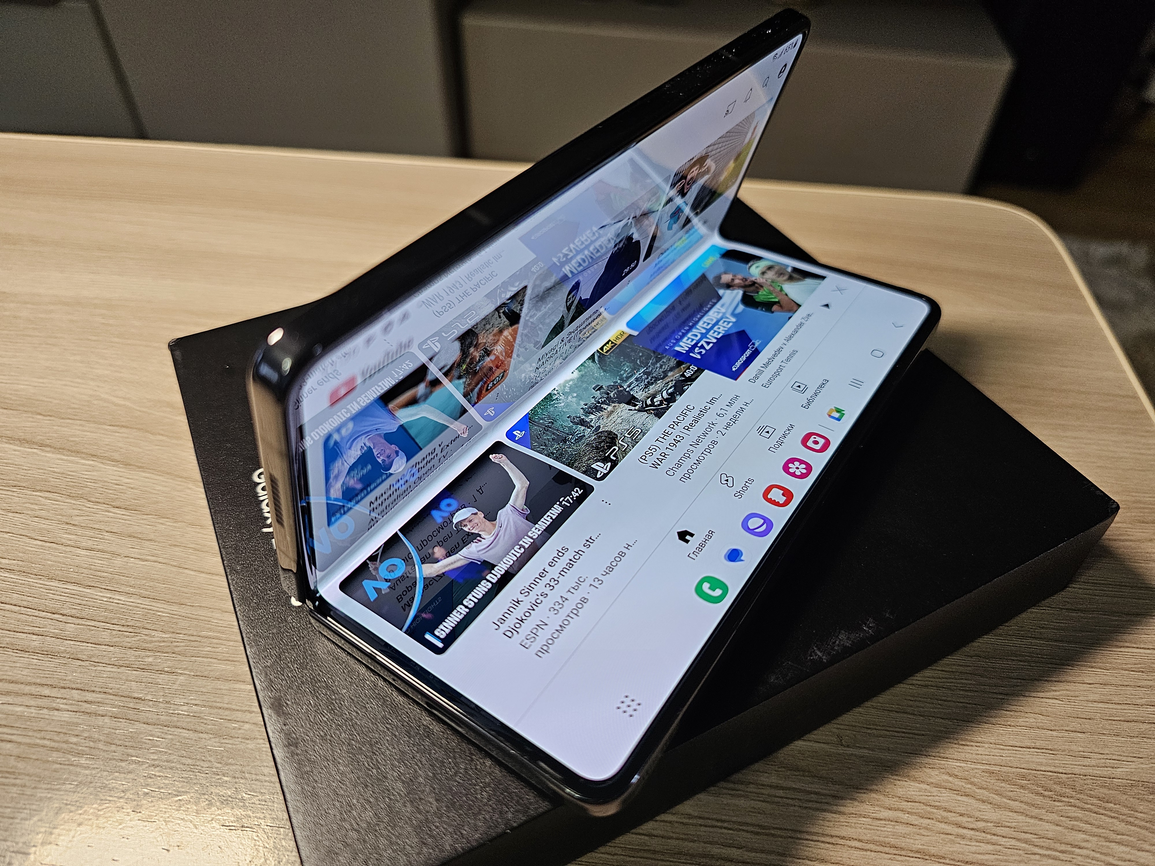 Samsung планирует поднять цены на топовые складные смартфоны