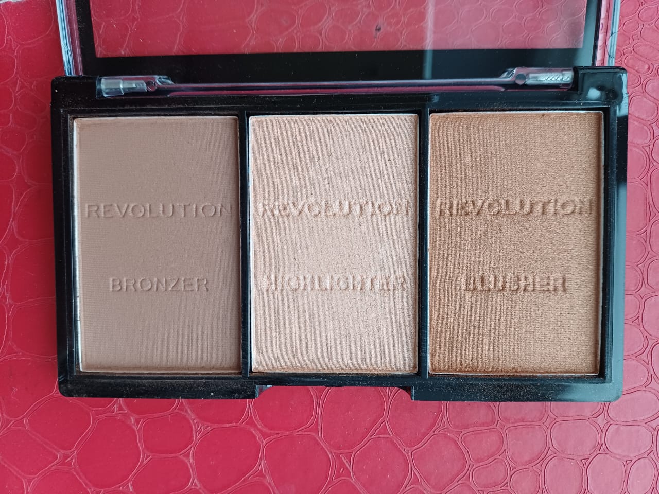  Makeup Revolution, Ultra, Sculpt & Contour Kit, Light