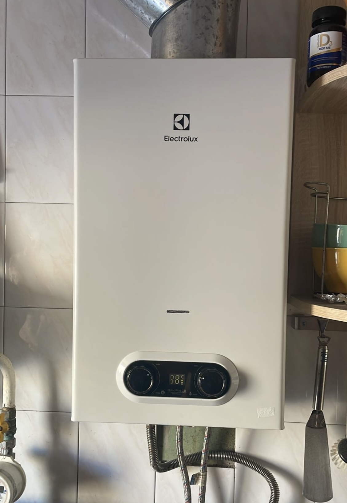 Газовая колонка Electrolux GWH 10 NanoPlus 2.0 white - отзывы покупателей  на маркетплейсе Мегамаркет | Артикул: 600000389178