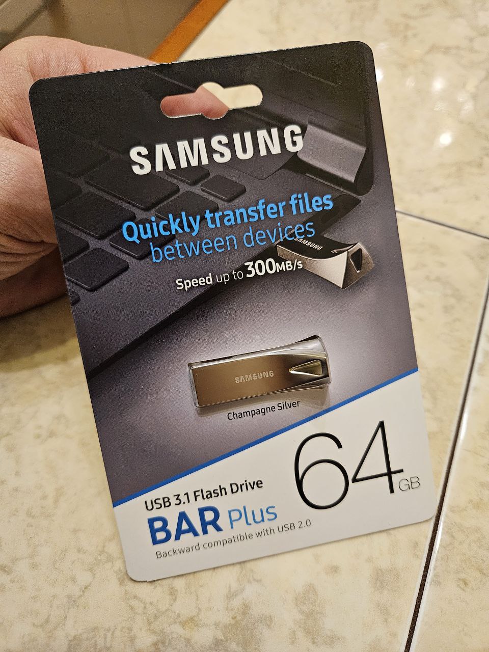 Флешка Samsung BAR Plus 32ГБ Black (MUF-32BE4/APC) - отзывы покупателей на  Мегамаркет | 100023800778