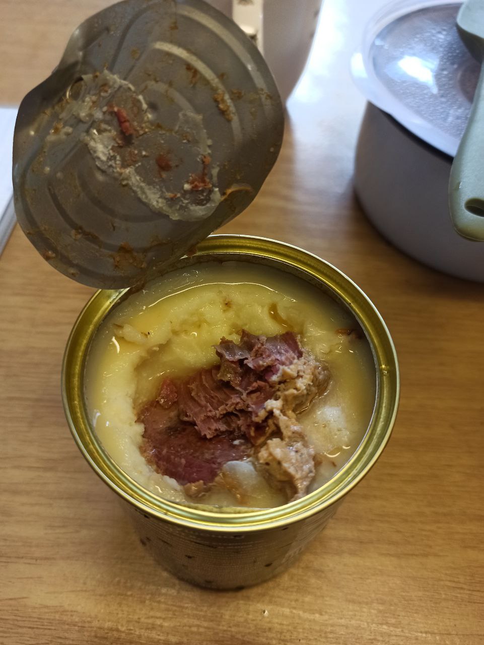 Куриное филе самокат. Тушенка самокат.