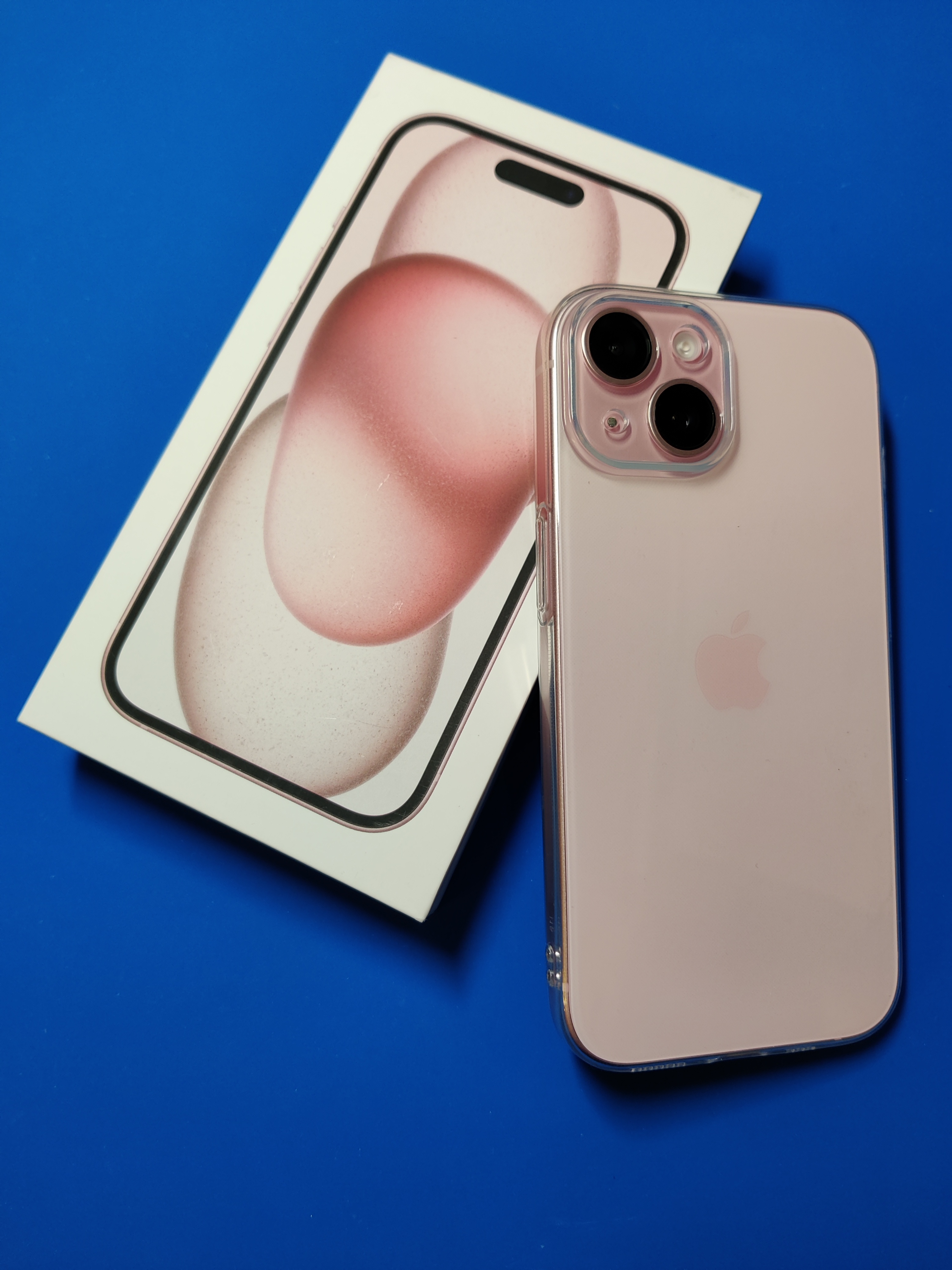 Смартфон Apple iPhone 15 128Gb 2 nano-sim Pink, купить в Москве, цены в  интернет-магазинах на Мегамаркет