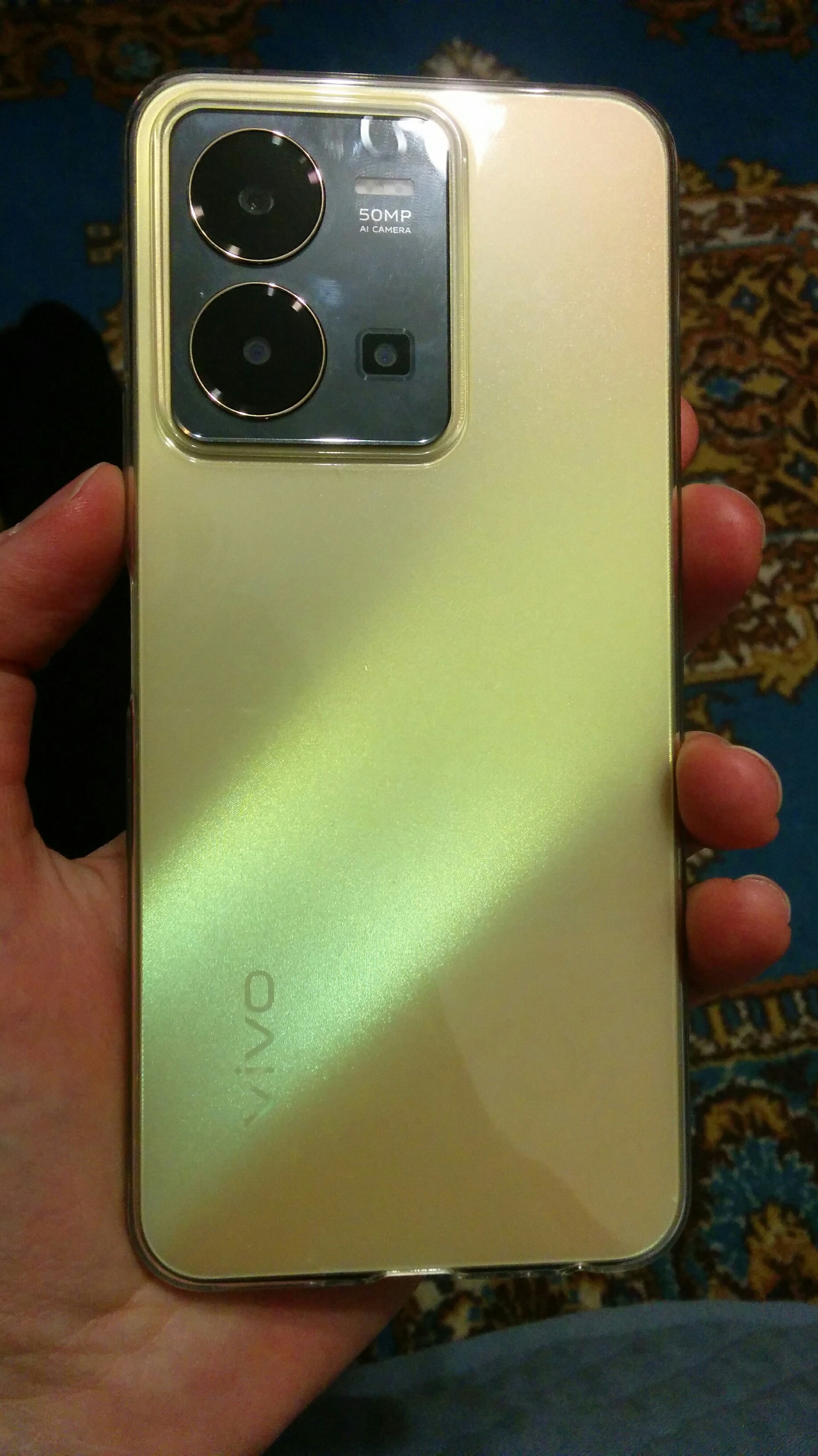 Смартфон Vivo Y35 4/64GB Dawn Gold (V2205), купить в Москве, цены в  интернет-магазинах на Мегамаркет