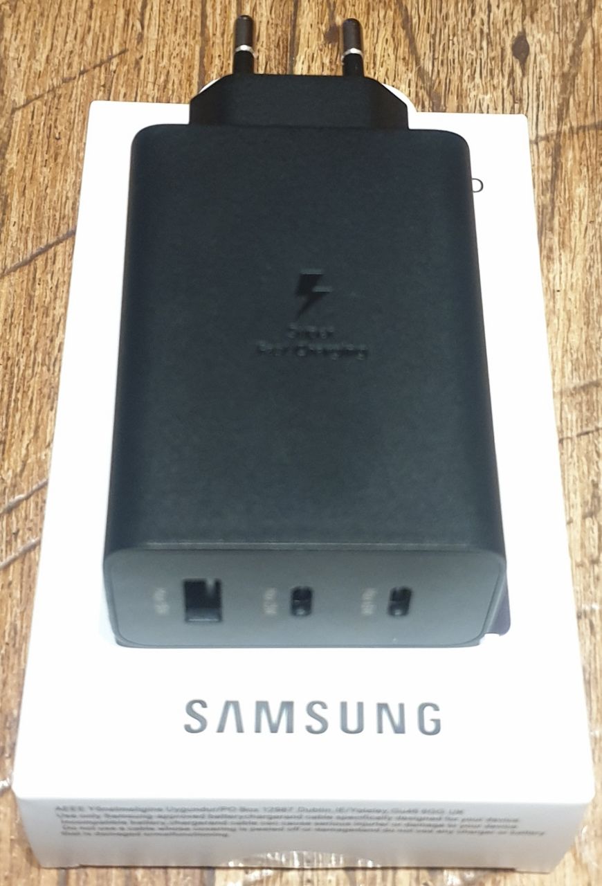 Сетевое зарядное устройство Samsung 65W 1x USB Type A, 2xUSB Type-C 3.5 А  черный - отзывы покупателей на маркетплейсе Мегамаркет | Артикул:  600011415531