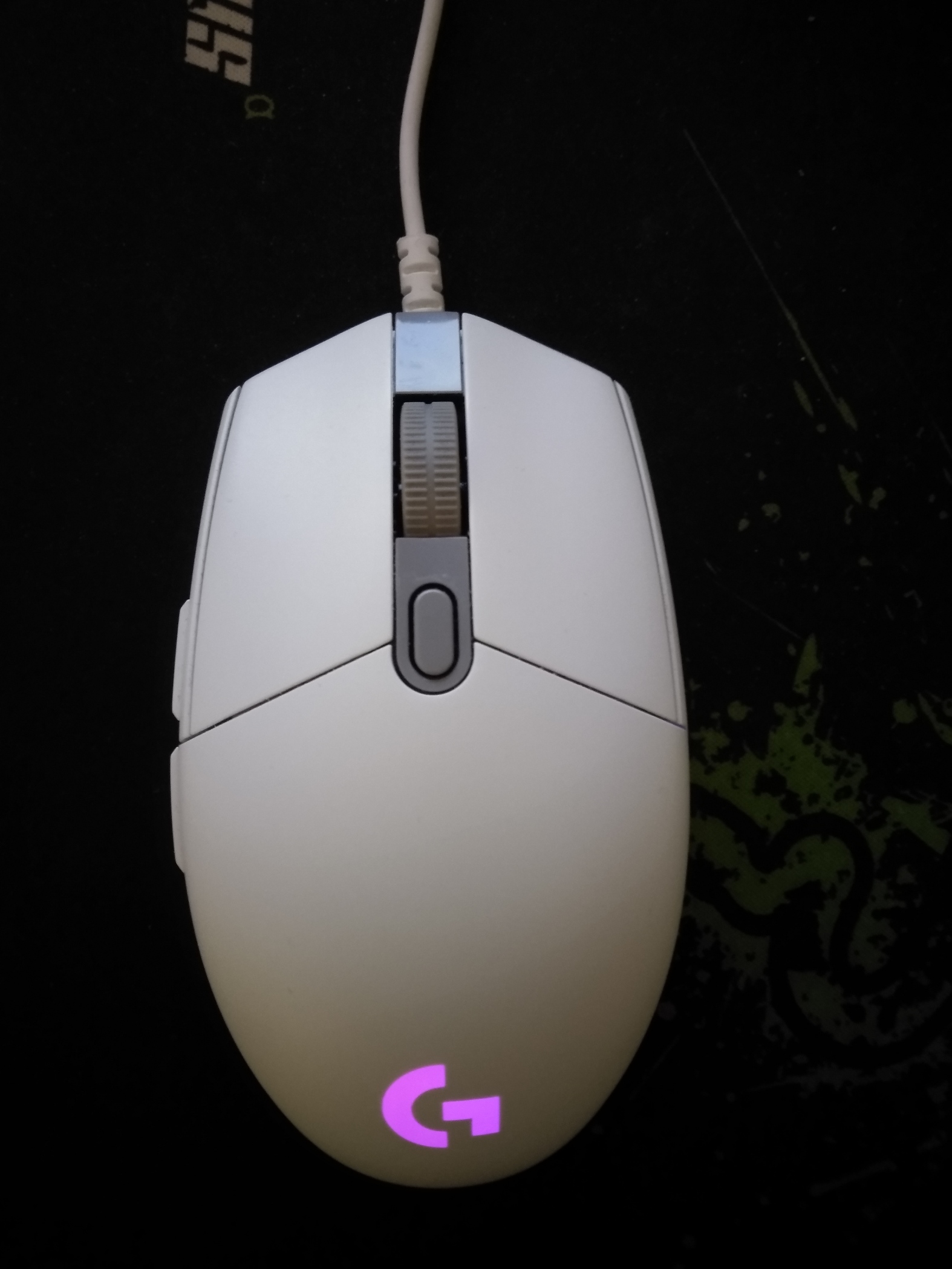 Игровая мышь Logitech G102 LightSync White - отзывы покупателей на  маркетплейсе Мегамаркет | Артикул: 100026631520