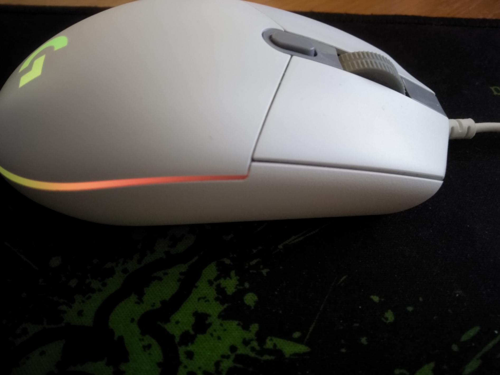 Игровая мышь Logitech G102 LightSync White - отзывы покупателей на  маркетплейсе Мегамаркет | Артикул: 100026631520