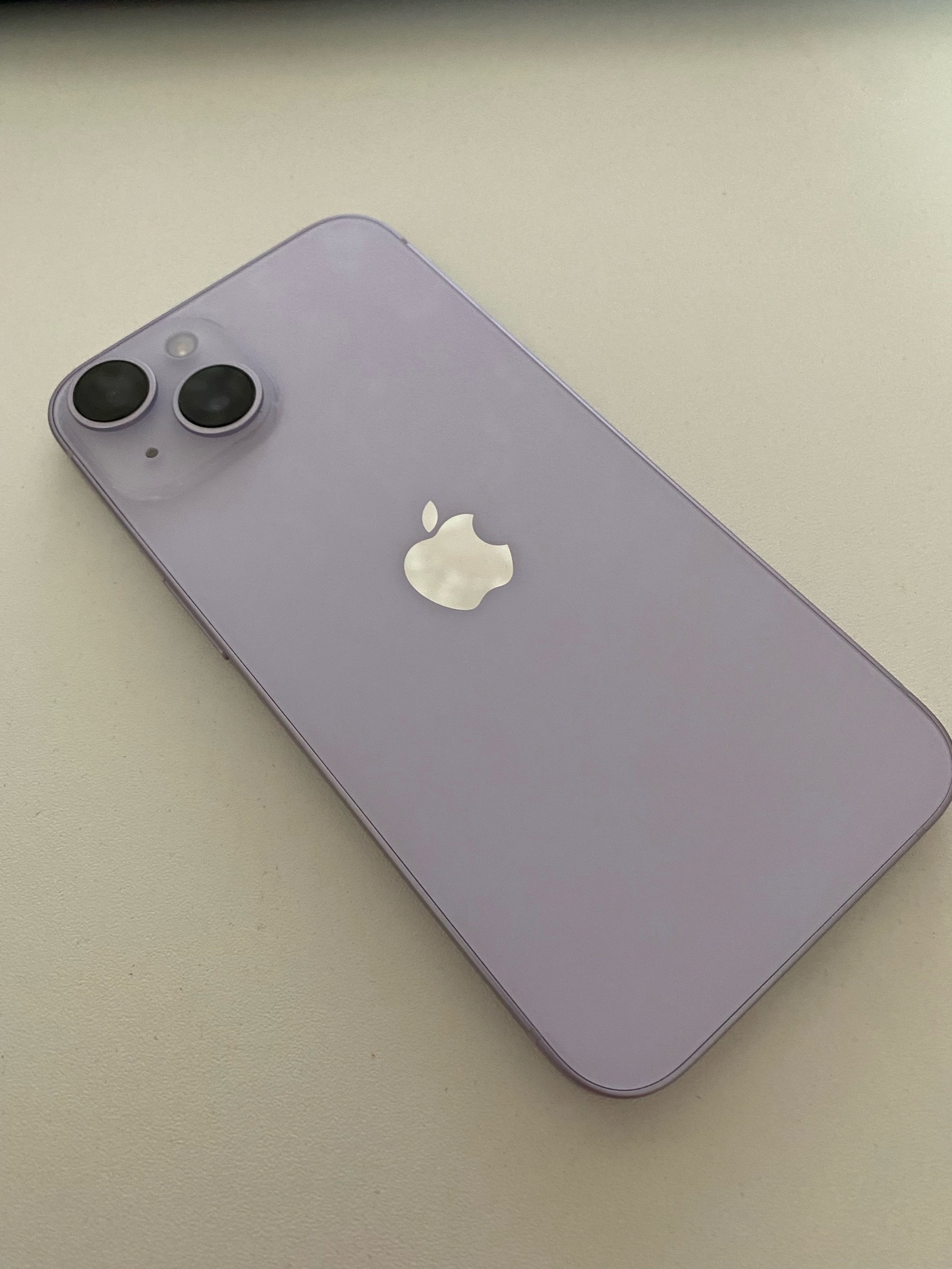 Смартфон Apple iPhone 14 256Gb Purple (2sim) - отзывы покупателей на  маркетплейсе Мегамаркет | Артикул: 100055896753