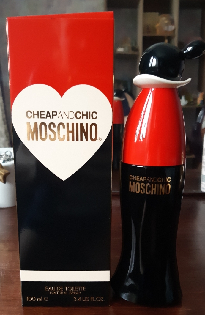 Eau de toilette cheap moschino cheap and chic