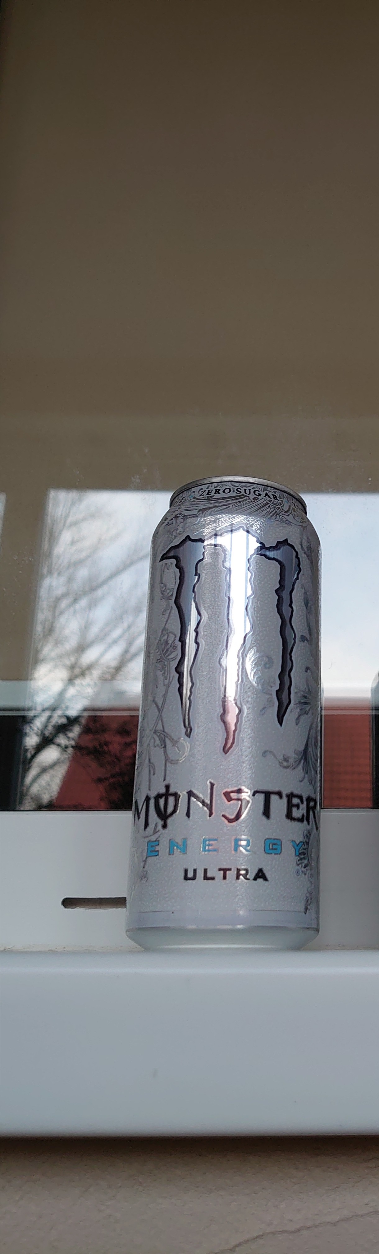 Энергетический напиток Monster Energy Ultra White Zero, 500 мл - отзывы  покупателей на Мегамаркет | 600012452498