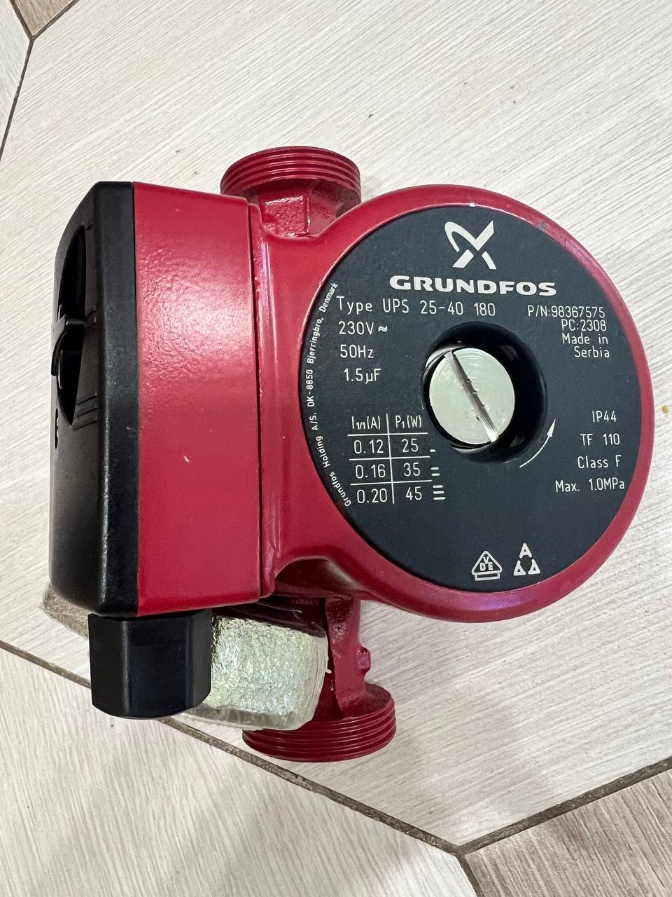 Насос GRUNDFOS UPS 25-40 180: универсальное решение для систем отопления и ГВС