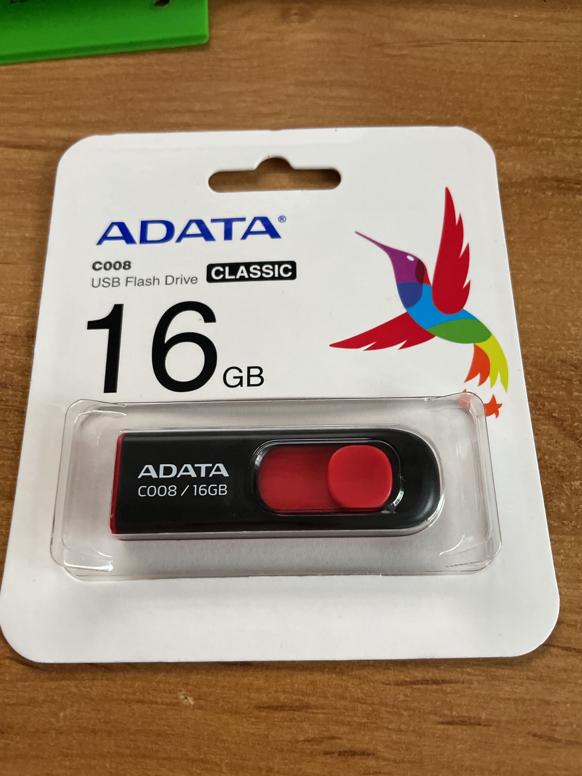 Флешка ADATA Classic C008 32ГБ Red/Black (AC008-32G-RKD) - отзывы  покупателей на Мегамаркет | 100023589451