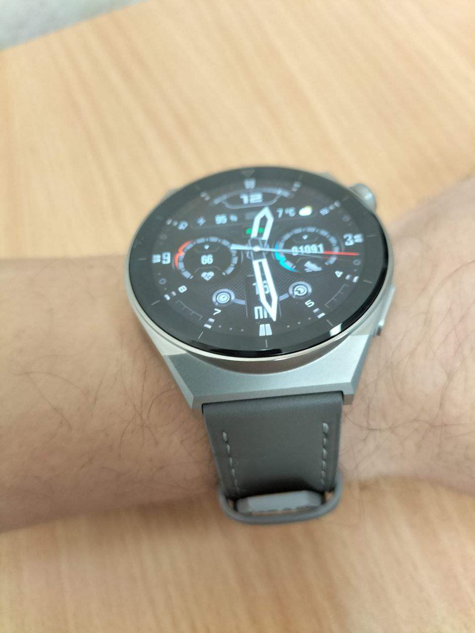 Смарт-часы Huawei GT 3 Pro ODN-B19 Light Titanium / Gray Leather - отзывы  покупателей на маркетплейсе Мегамаркет | Артикул: 100030319618