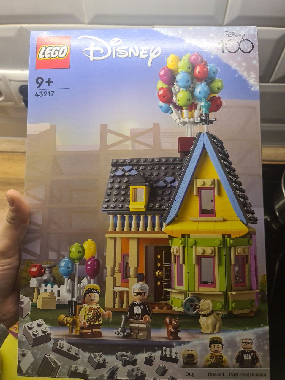 Отзывы о конструктор LEGO Disney Дом из мультфильма Вверх, 598 деталей,  43217 - отзывы покупателей на Мегамаркет | конструкторы LEGO L-43217 -  600011458527