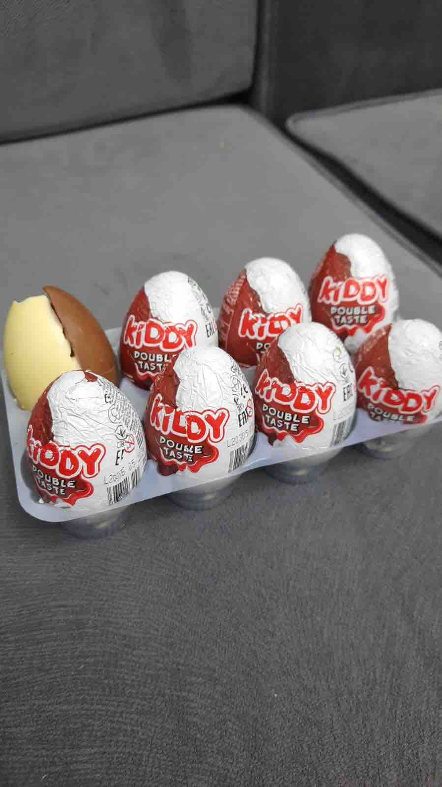 Яйцо Kinder Joy с игрушкой кондитерское 20 г - отзывы покупателей на  маркетплейсе Мегамаркет | Артикул: 100029996335